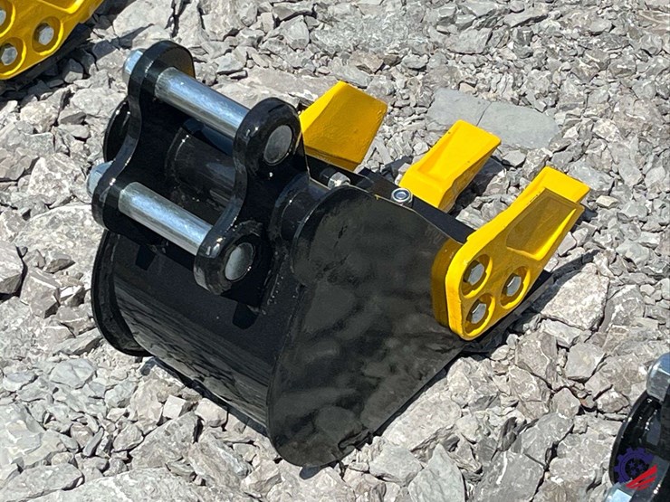 unused-2026-ce-8"-toothed-bucket-image-5