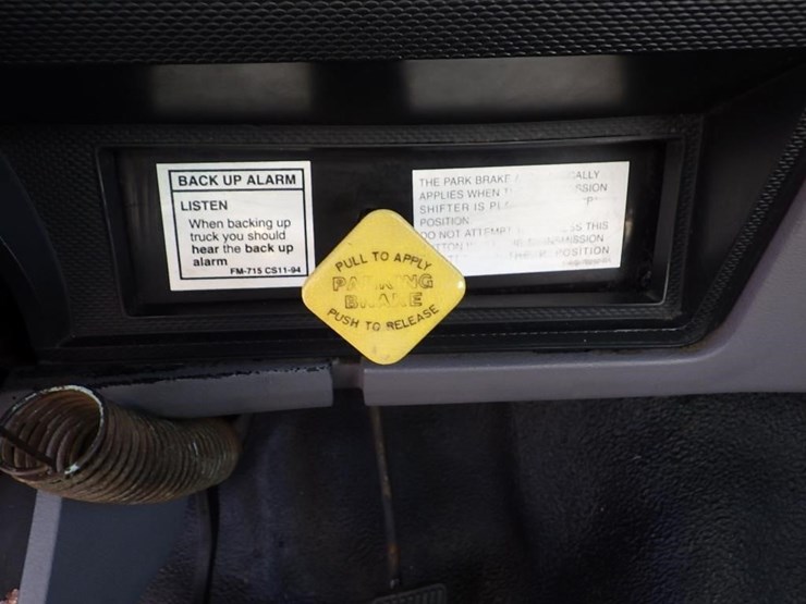 1998-ford-f700-image-27