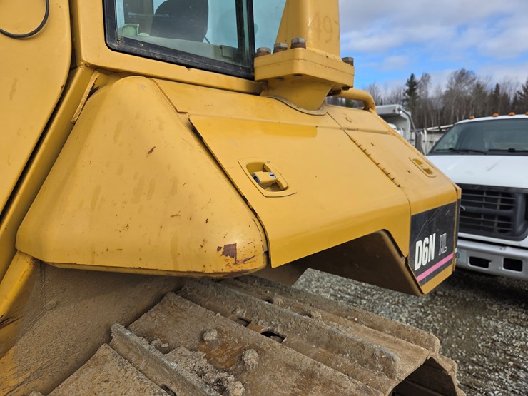 caterpillar-d6n-xl-image-23