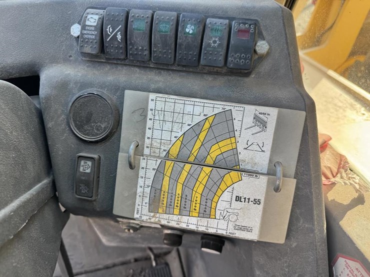 2013-gehl-dl11-image-38