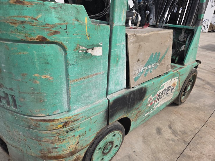 mitsubishi-fgc25-image-16