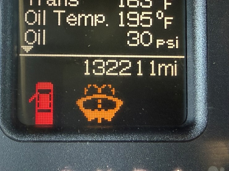 #1061-•-2016-ram-5500-heavy-duty-service-truck-image-45