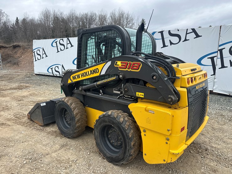 new-holland-l318-image-3
