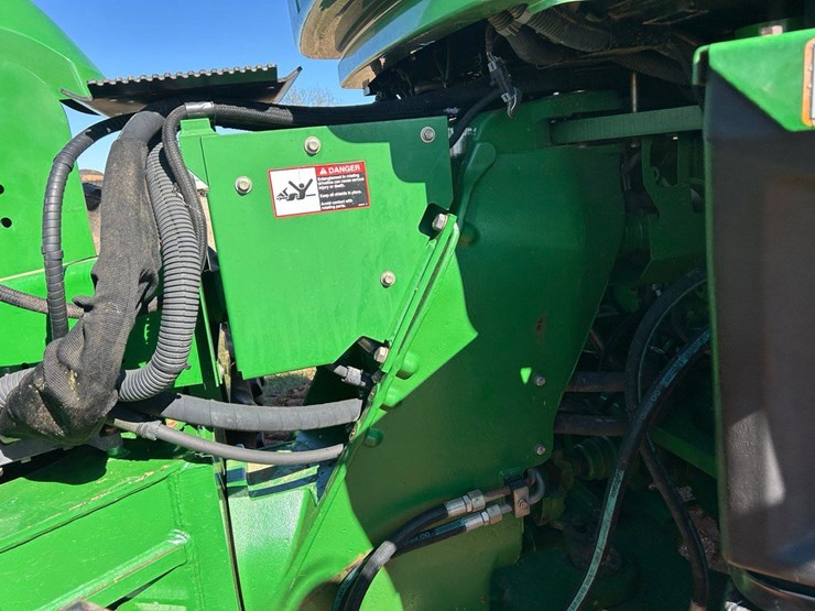 2011-john-deere-9230-image-41
