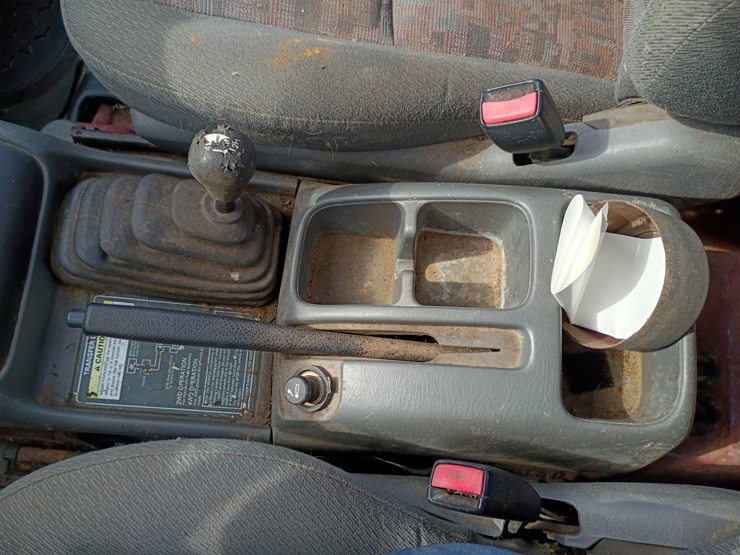 2000-chevrolet-tracker-image-49