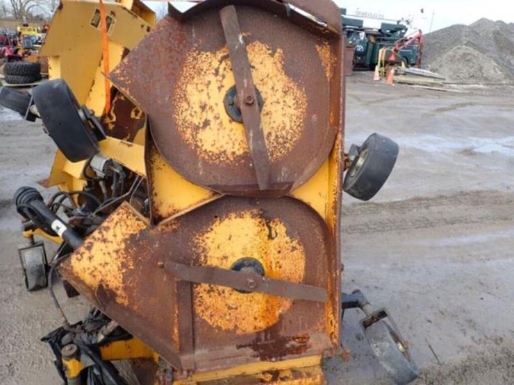 trackless-m14-pto-batwing-mower-235-image-12