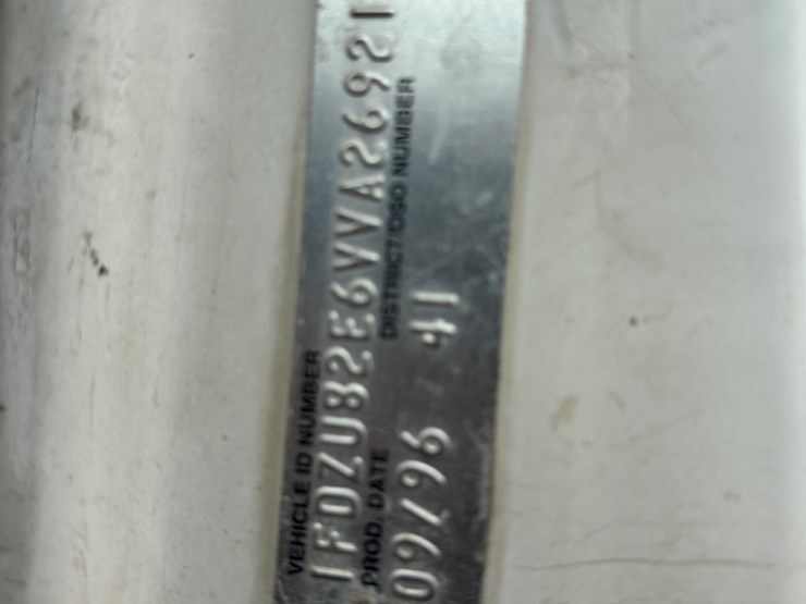 1997-ford-lt8000-image-107