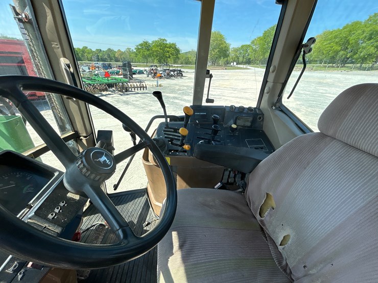 john-deere-6400-image-12