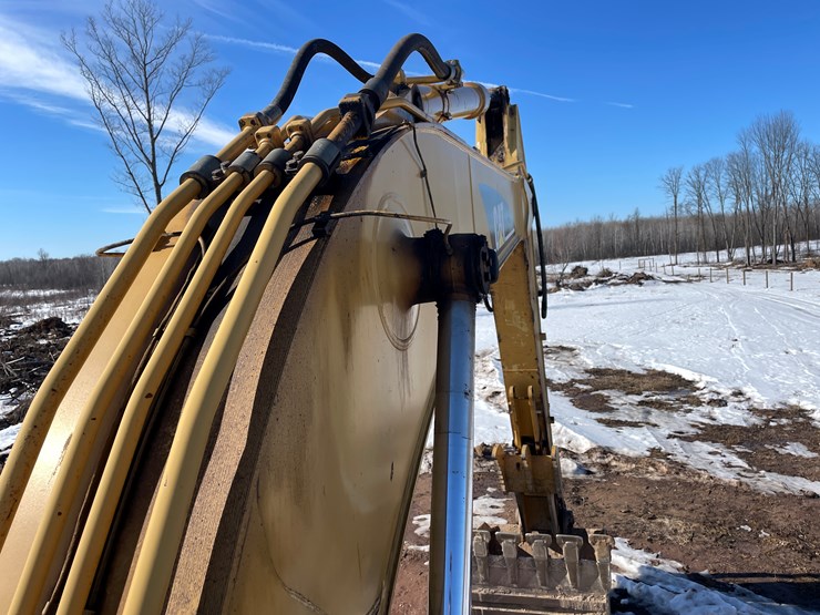 caterpillar-330c-image-40