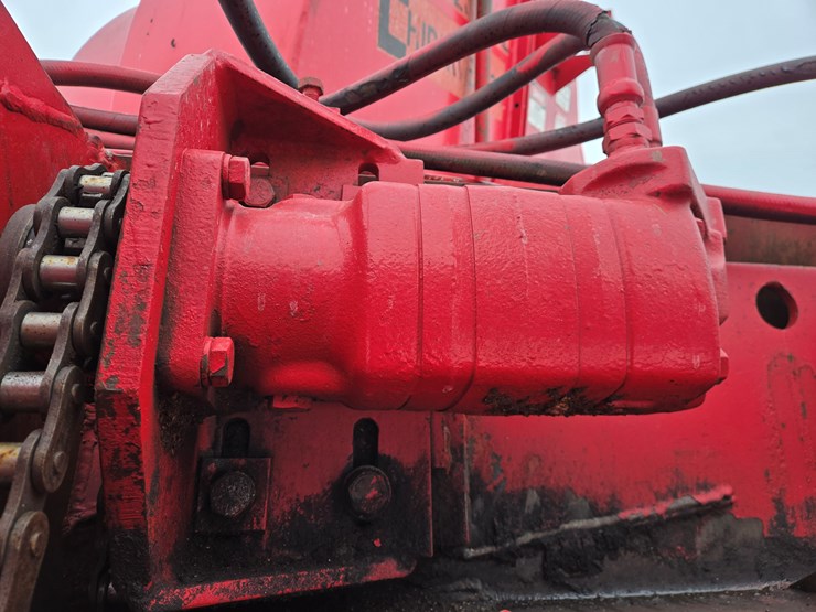 1994-massey-ferguson-8-image-42