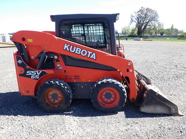 kubota-ssv65-image-4