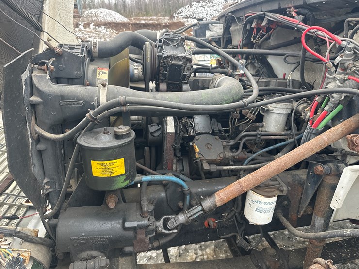 1998-massey-ferguson-8-image-52