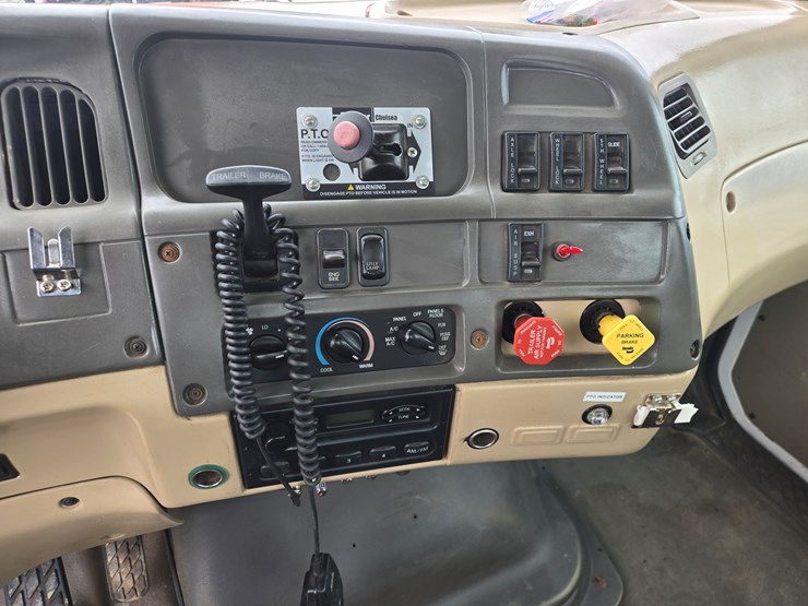 2006-caterpillar-c15-image-75