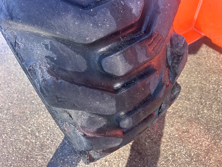 2011-jlg-660sj-image-54