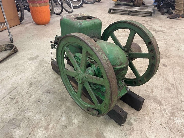 john-deere-11-image-3