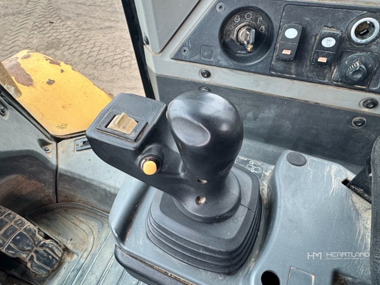 2012-caterpillar-966k-image-34