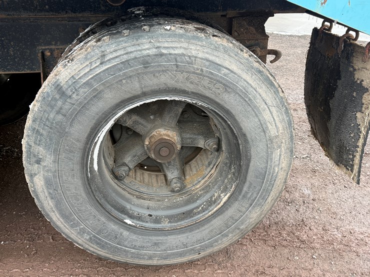 #1056-•-1989-mack-quad-axle-dump-truck-image-67