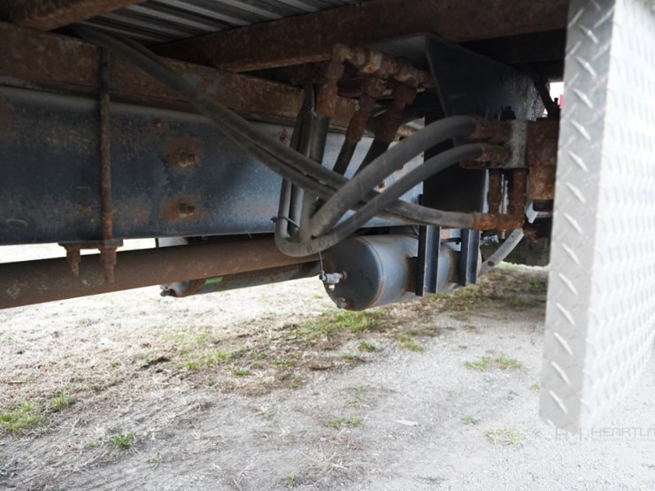 2012-hino-338-image-34