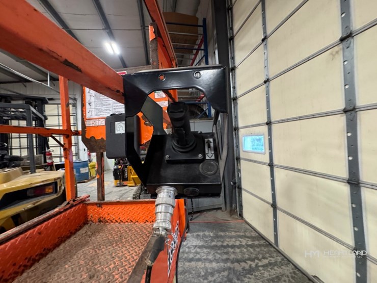 2019-jlg-1932r-image-11