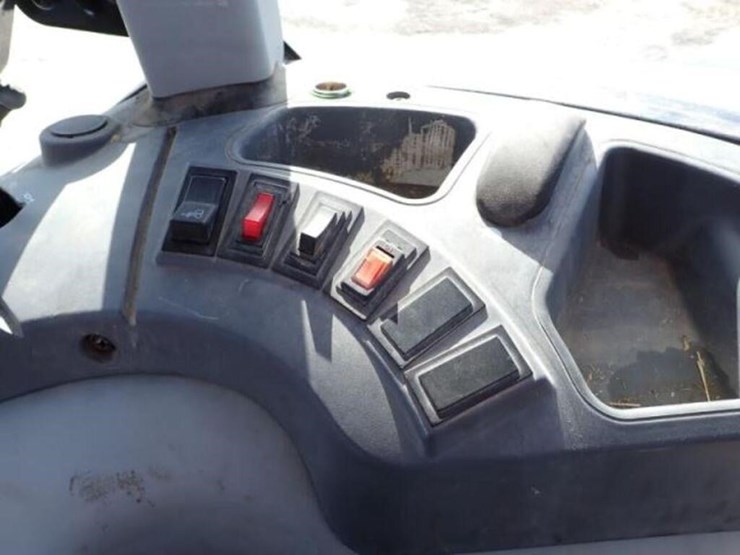 2014-new-holland-t4.75-image-19