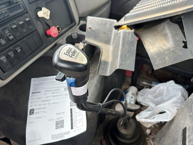 2007-international-7600-image-49