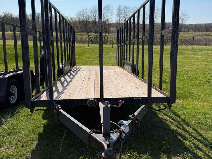 2011-premier-lt824-10k-tandem-axle-trailer-image-2