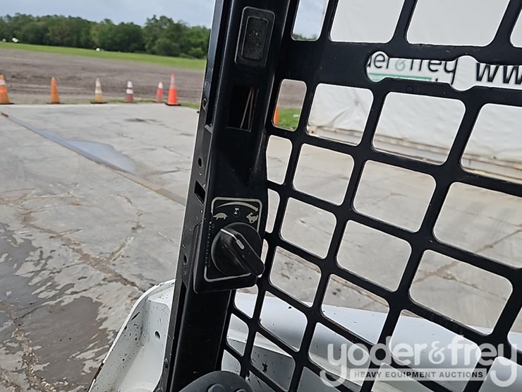 2019-bobcat-t650-image-28