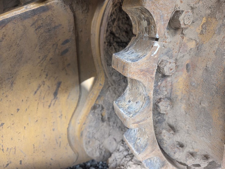 caterpillar-d6n-xl-image-52