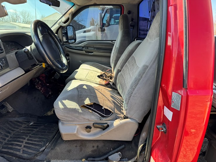 1999-ford-f550-image-36