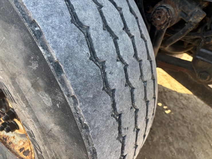 2006-international-7600-image-137