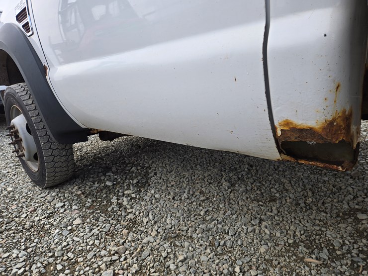 2008-ford-f550-image-15