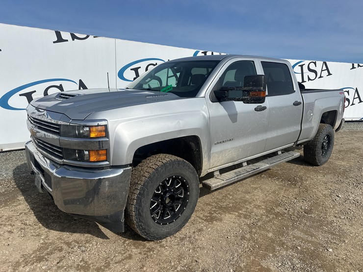 2018-chevrolet-2500-image-1