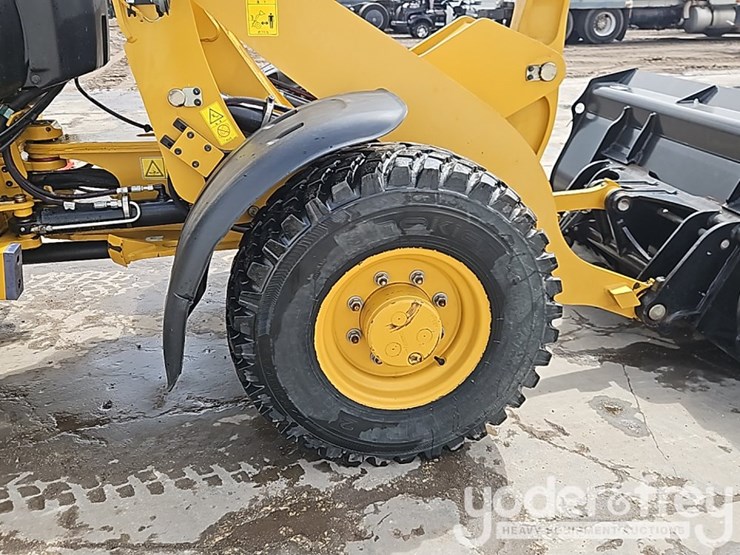 2014-caterpillar-907h2-image-9