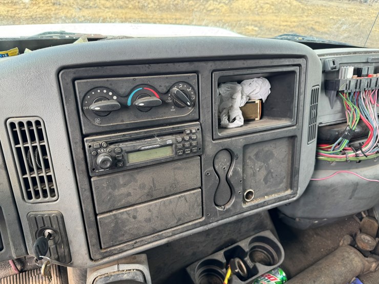 2007-international-durastar-4200-image-33