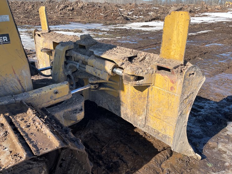 2011-caterpillar-d6k-image-21