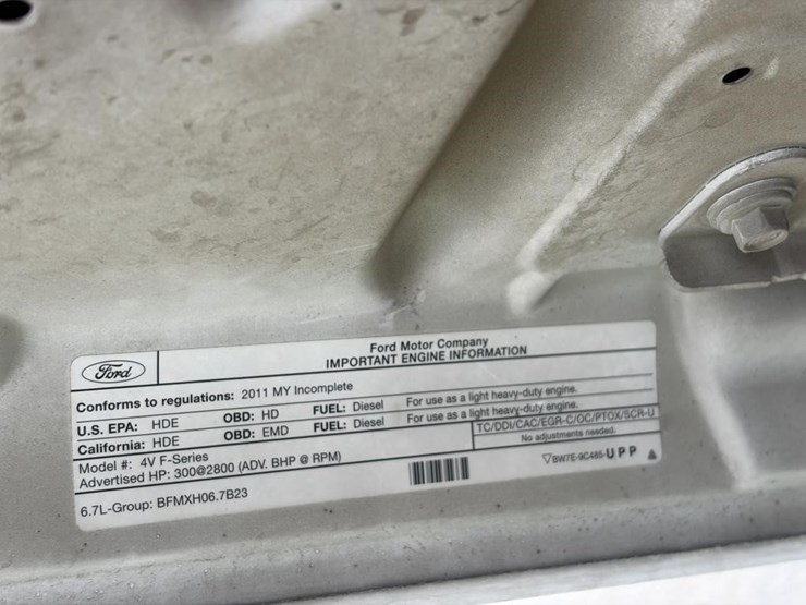 2011-ford-f550-image-8