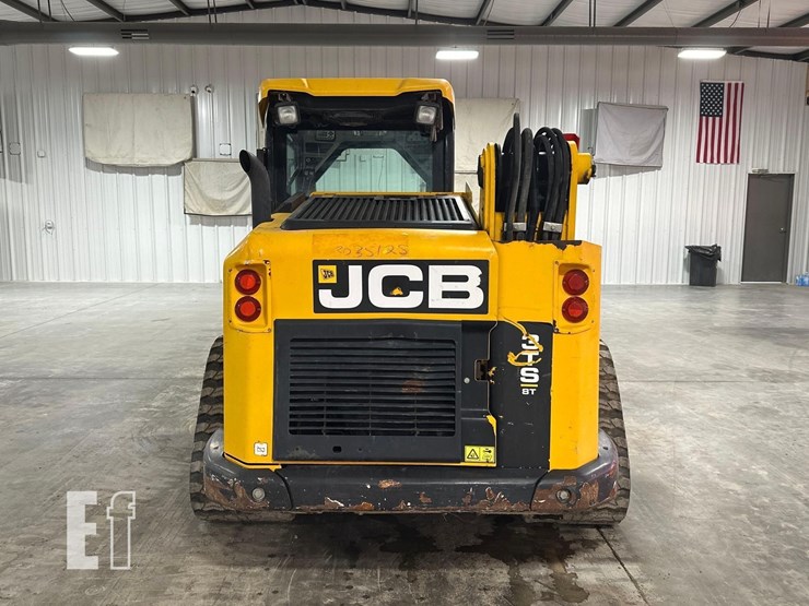 2021-jcb-3ts-8t-image-8