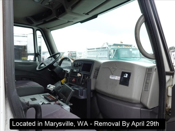 2008-international-7400-image-24