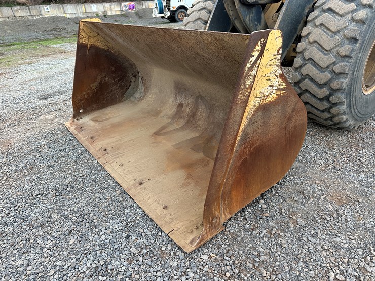 2005-deere-544j-image-5