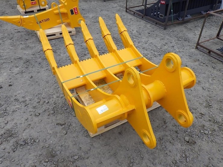 caterpillar-320-image-2