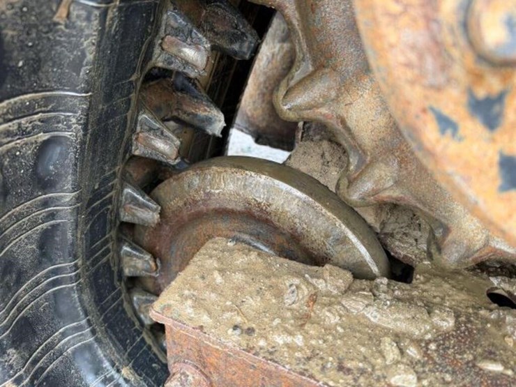 2016-bobcat-t750-image-27