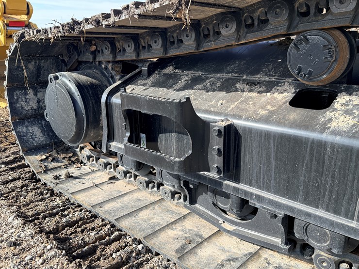 #1968-•-caterpillar-excavator-image-69