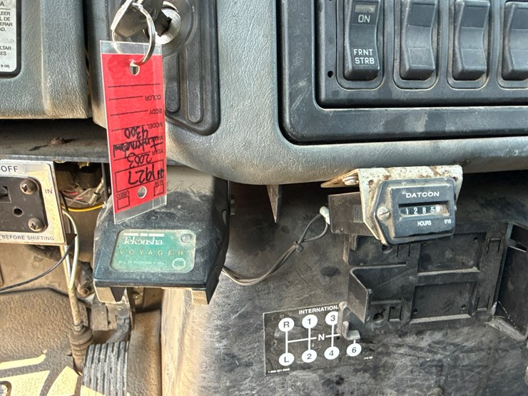 2002-international-4300-sba-image-38