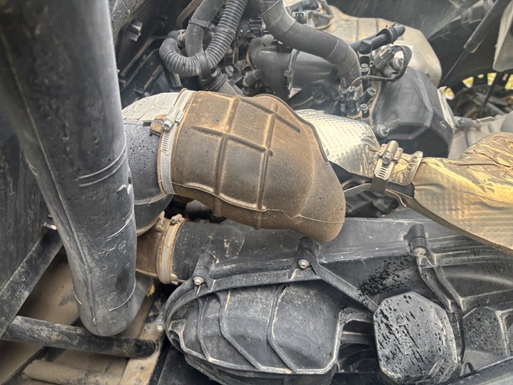 #2311-•-2023-can-am-hd-9-defender-xt-4x4-utv-image-23