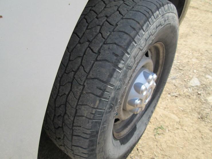 2012-dodge-2500-image-15