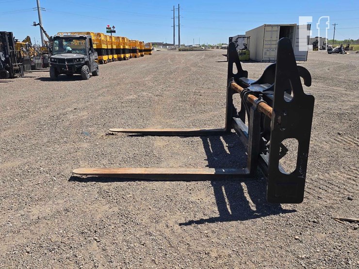 caterpillar-920-image-5