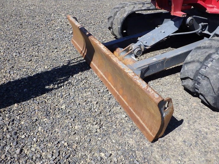 takeuchi-tb260-image-14