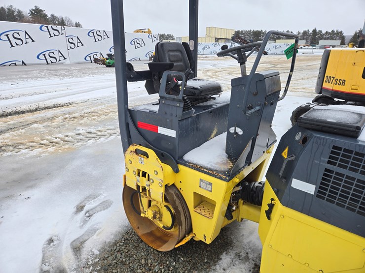 2004-bomag-bw120ad-4-image-13