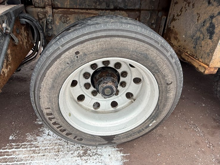 #1052-•-2007-international-7600sfa-tri-axle-dump-truck-image-61