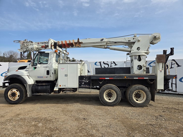 2008-international-workstar-7400-image-2